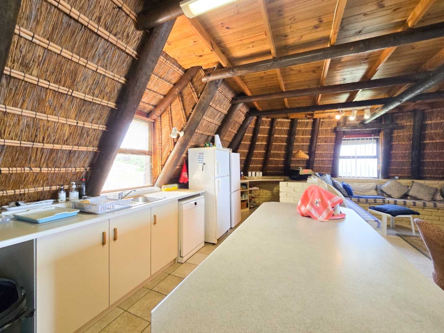 4 Bedroom Property for Sale in Stilbaai Wes Western Cape